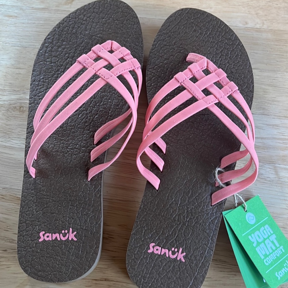 Sanuk yoga mat flip flop
